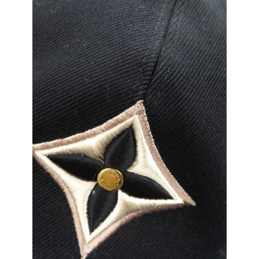 Louis Vuitton Cap LV Day Hat - Picture 7 of 9